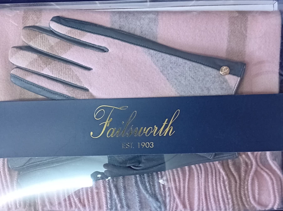 Accessories | E&M Stores Fallsworth Gift Set Multicolour